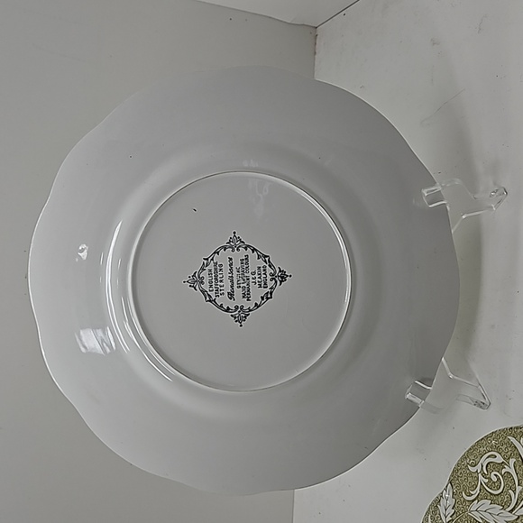 J&G Meakin Sherwood Ironstone 10 in. Dinner Plate - Picture 3 of 4